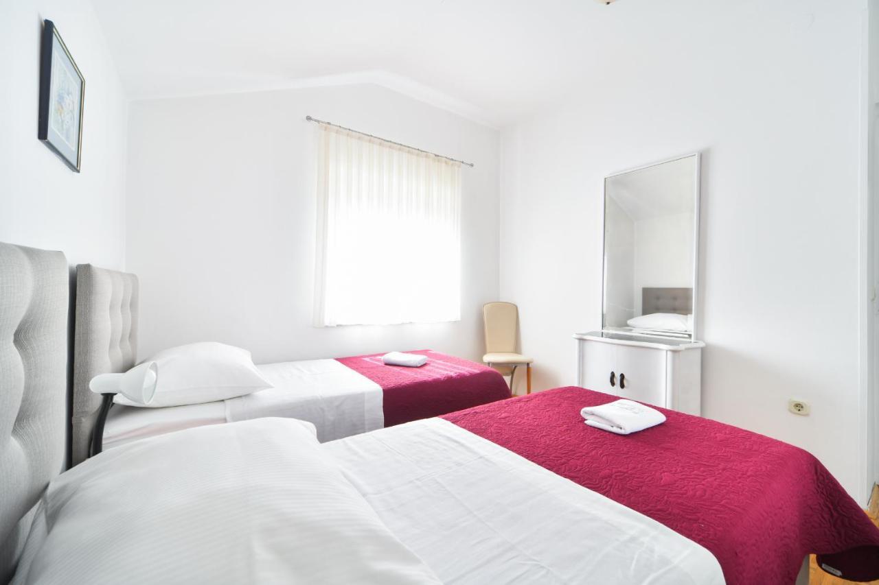 Apartments Martom Seline Extérieur photo