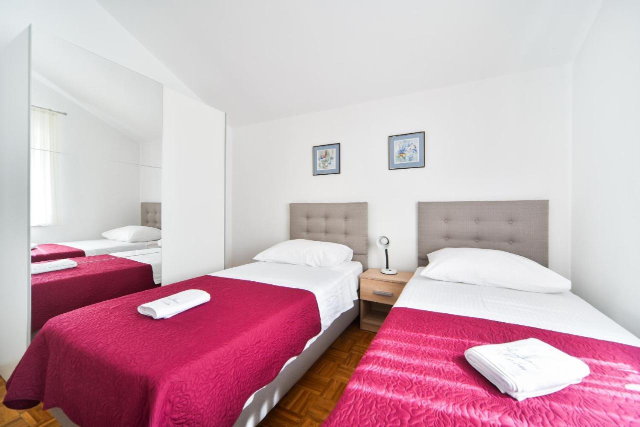 Apartments Martom Seline Extérieur photo