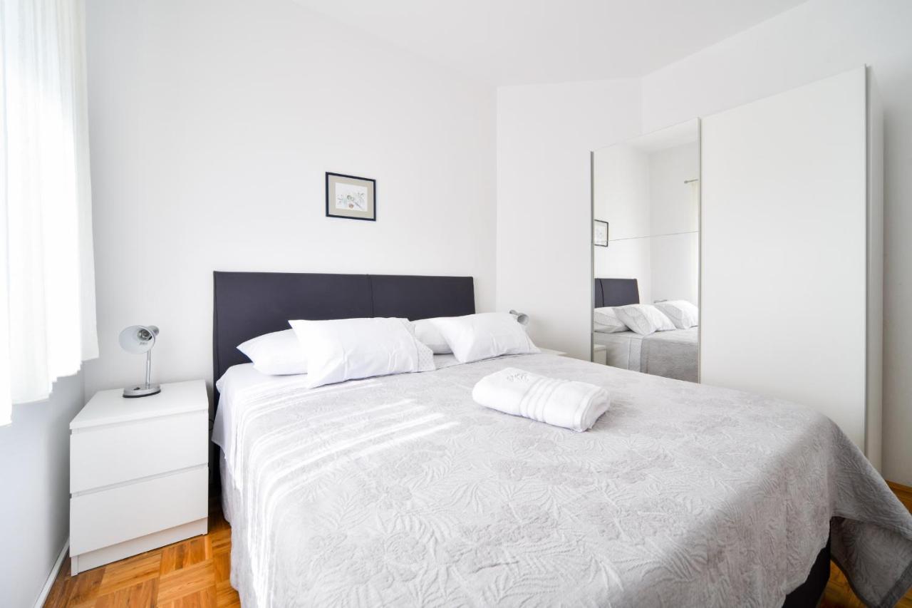 Apartments Martom Seline Extérieur photo