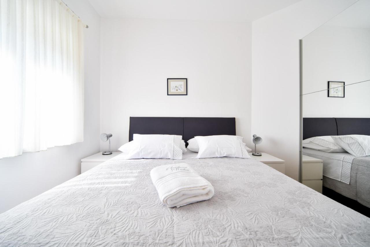 Apartments Martom Seline Extérieur photo