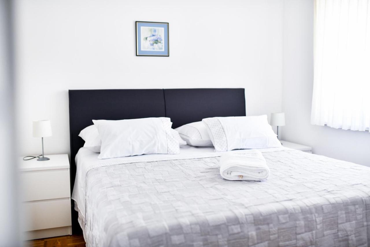 Apartments Martom Seline Extérieur photo