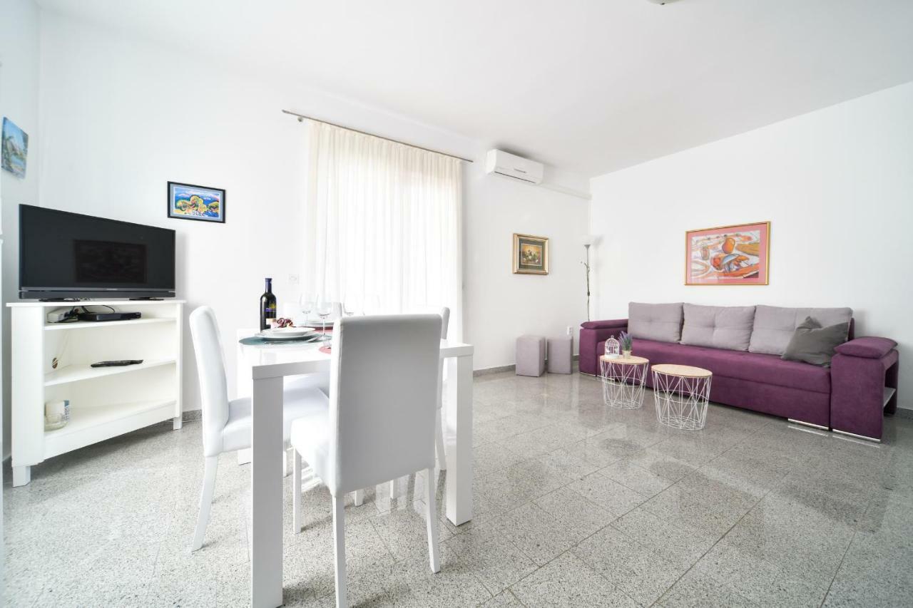 Apartments Martom Seline Extérieur photo