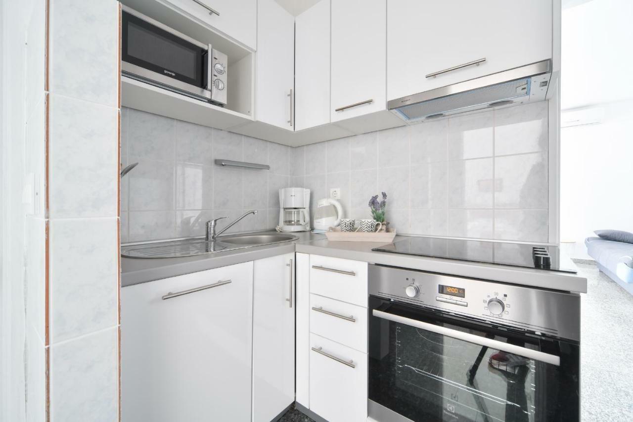 Apartments Martom Seline Extérieur photo